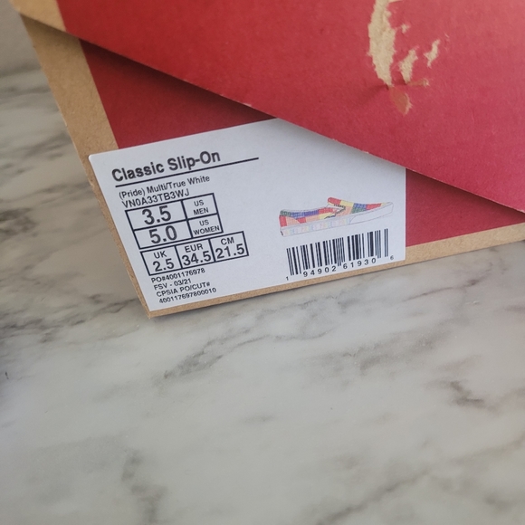 New Vans Classic Slip-On Gay Pride Rainbow Color Women's Slip Ons 5 - Picture 6 of 6